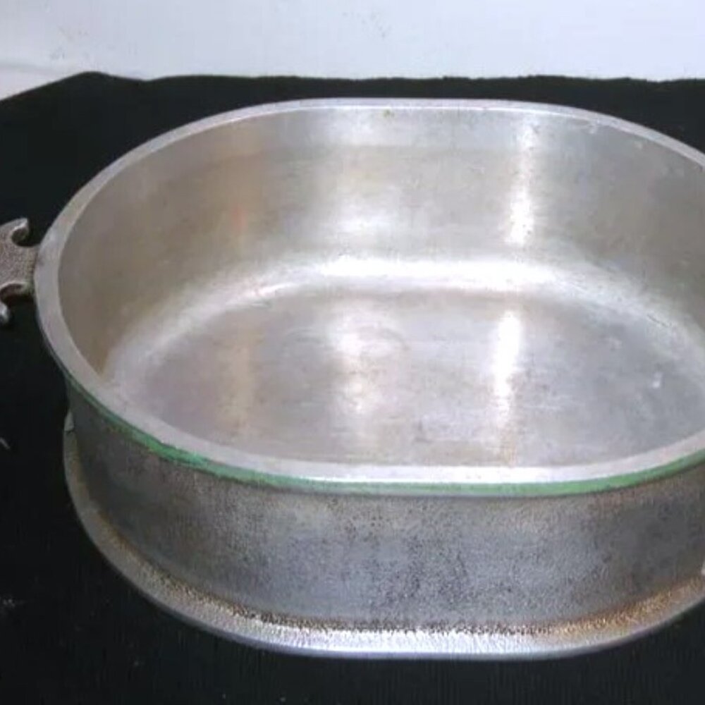 5 qt Guardian Service Ware Cast Aluminum Oval Roaster Dutch Oven No Lid 14 1/2"